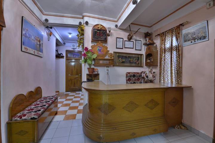 Hotel Ashish Inn Kandāghāt Exterior foto