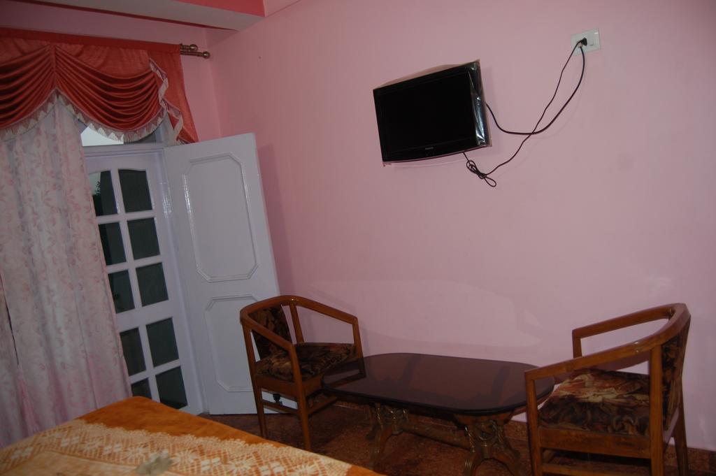 Hotel Ashish Inn Kandāghāt Zimmer foto