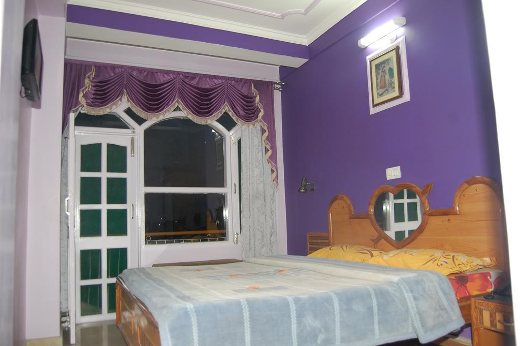 Hotel Ashish Inn Kandāghāt Zimmer foto
